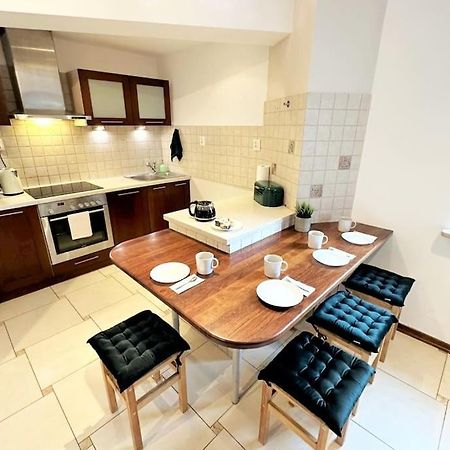Exclusive Penthouse Near Citycenter 120M2 +Netflix Krakow Luaran gambar