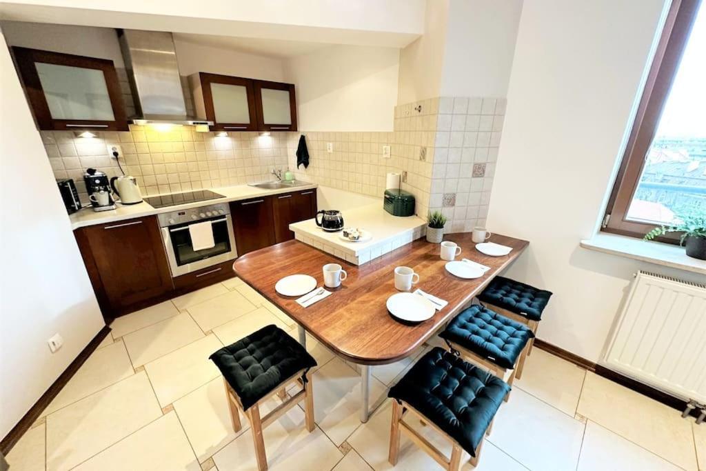 Exclusive Penthouse Near Citycenter 120M2 +Netflix Krakow Luaran gambar