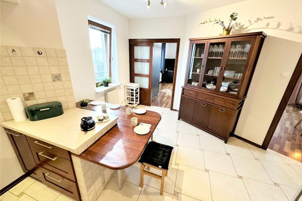 Exclusive Penthouse Near Citycenter 120M2 +Netflix Krakow Luaran gambar