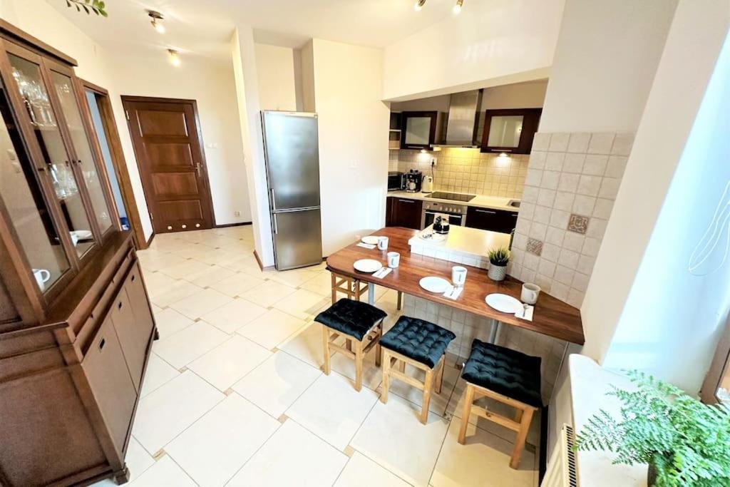 Exclusive Penthouse Near Citycenter 120M2 +Netflix Krakow Luaran gambar