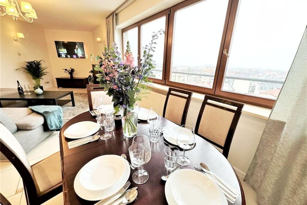 Exclusive Penthouse Near Citycenter 120M2 +Netflix Krakow Luaran gambar