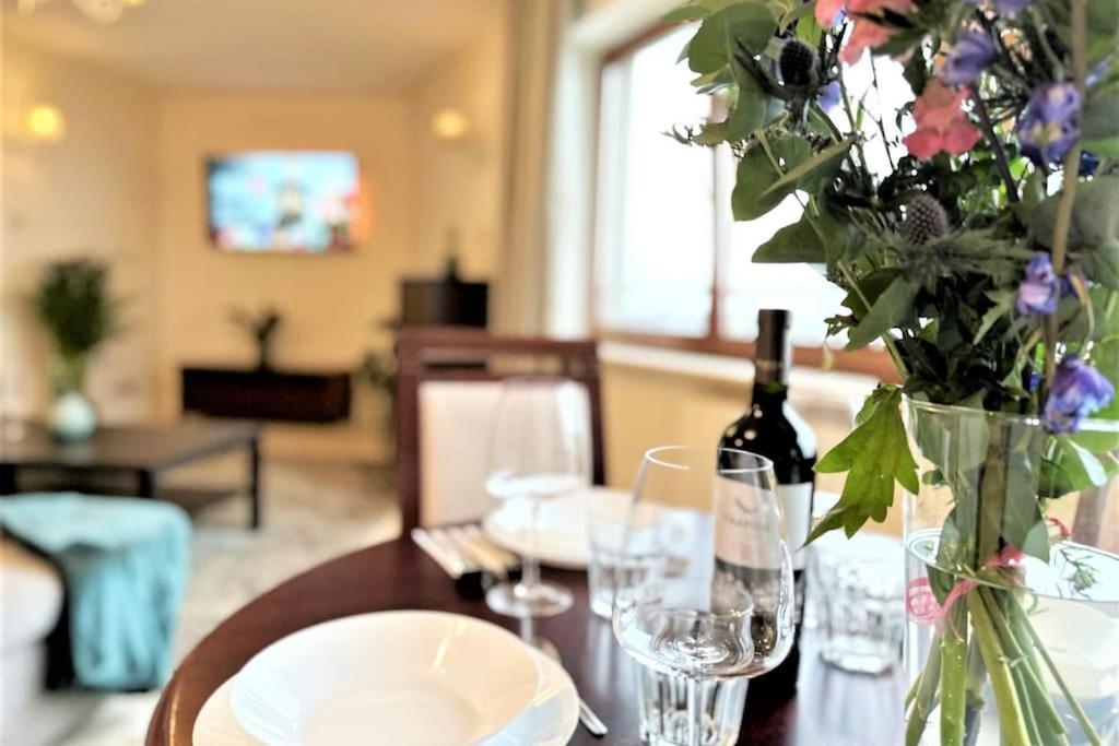 Exclusive Penthouse Near Citycenter 120M2 +Netflix Krakow Luaran gambar