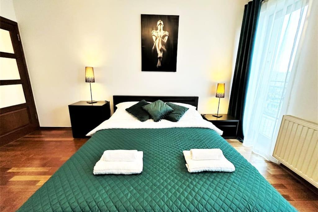Exclusive Penthouse Near Citycenter 120M2 +Netflix Krakow Luaran gambar