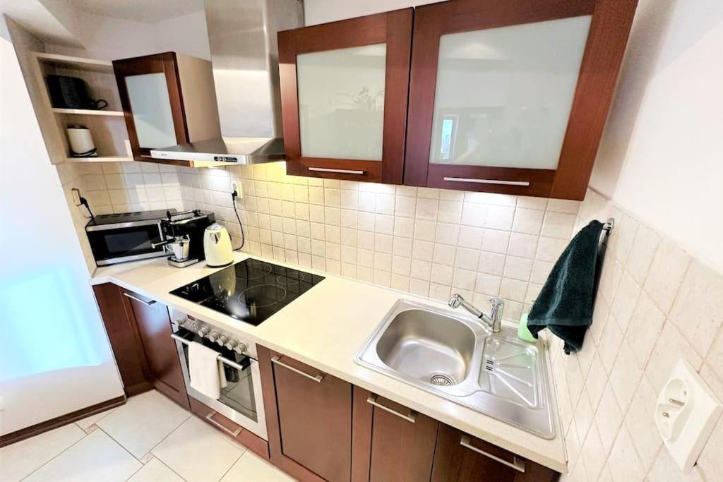 Exclusive Penthouse Near Citycenter 120M2 +Netflix Krakow Luaran gambar
