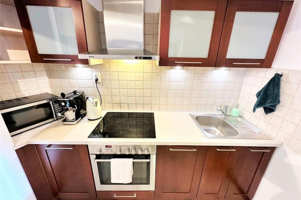 Exclusive Penthouse Near Citycenter 120M2 +Netflix Krakow Luaran gambar