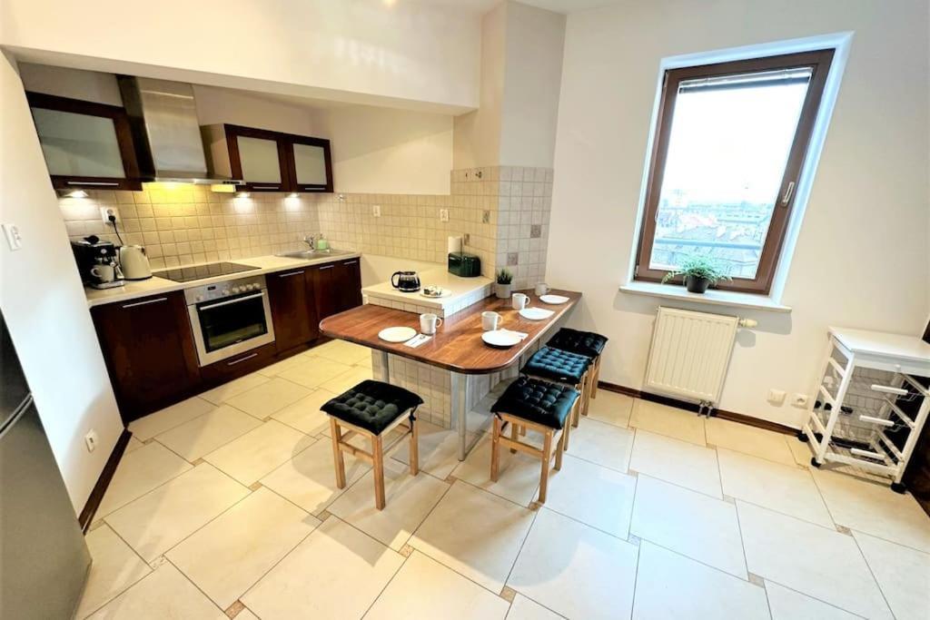 Exclusive Penthouse Near Citycenter 120M2 +Netflix Krakow Luaran gambar